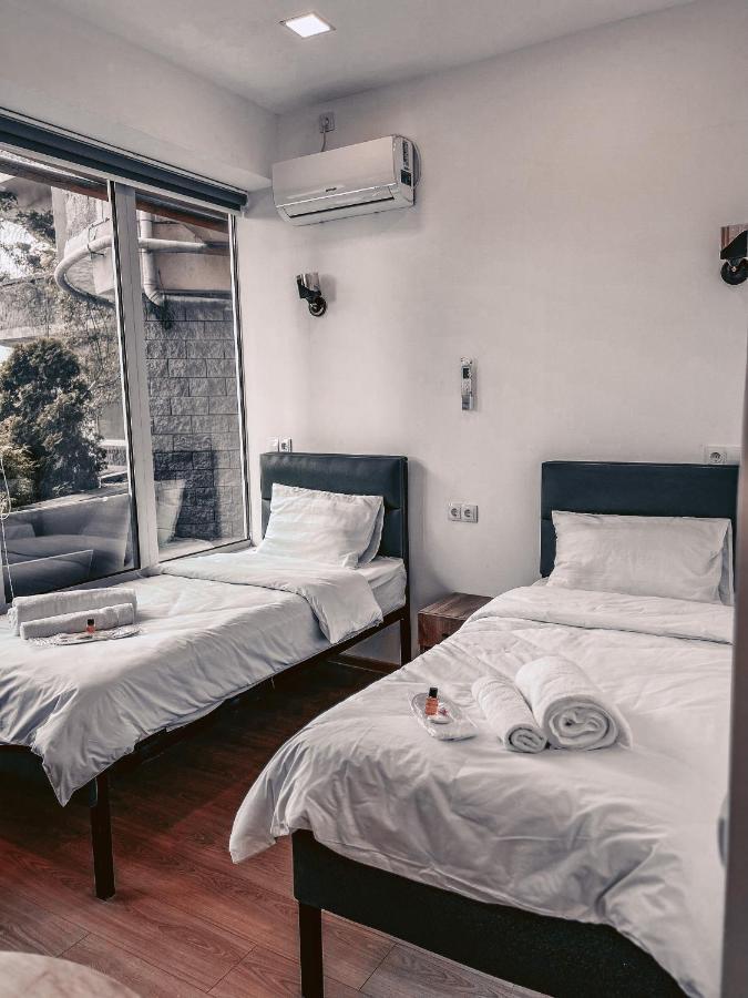 Apple Cozy Hotel Тбилиси Екстериор снимка