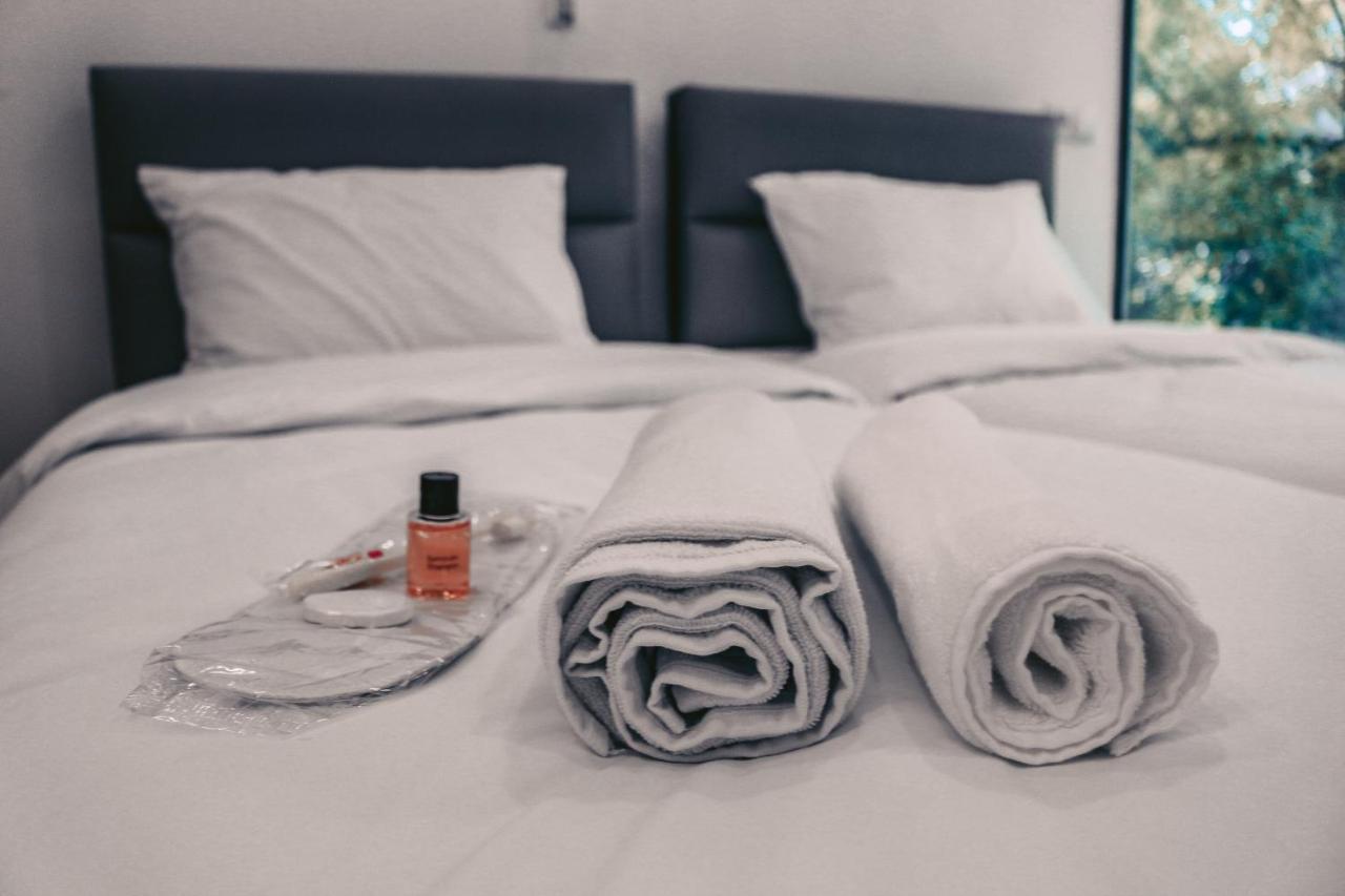 Apple Cozy Hotel Тбилиси Екстериор снимка